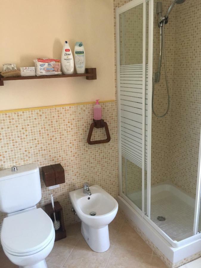 Casa Vacanze Elena Rometta Eksteriør billede