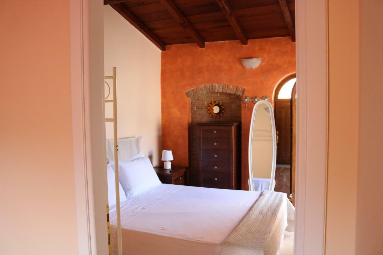 Casa Vacanze Elena Rometta Eksteriør billede